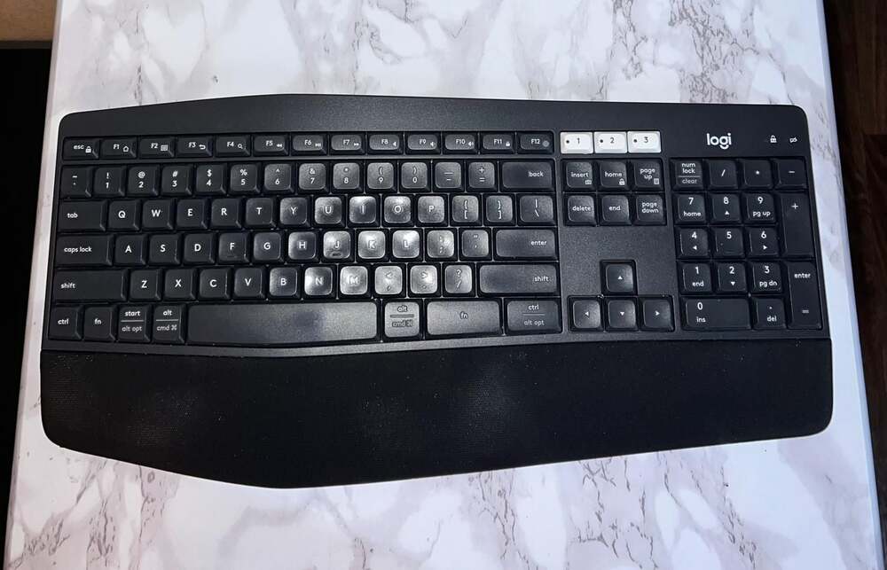 Logitech K850 Multi-Device Wireless Keyboard